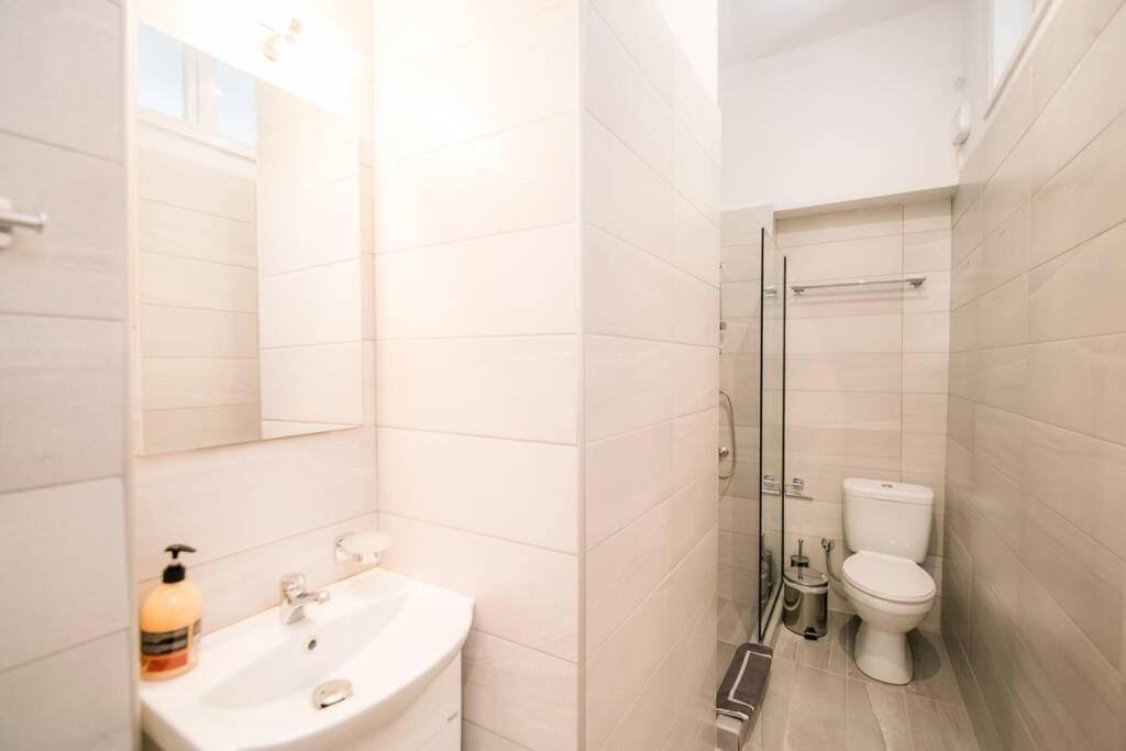 Belajo Central Apartment And Jacuzzi !! Volos Exteriér fotografie